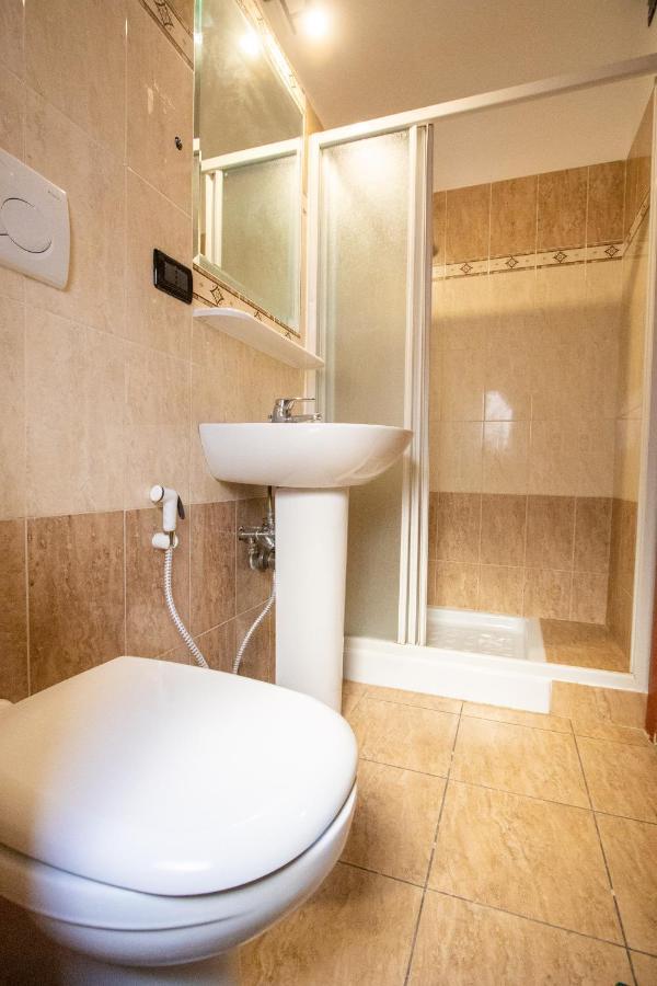 B&B Colorful Suite Yard Roma Dış mekan fotoğraf