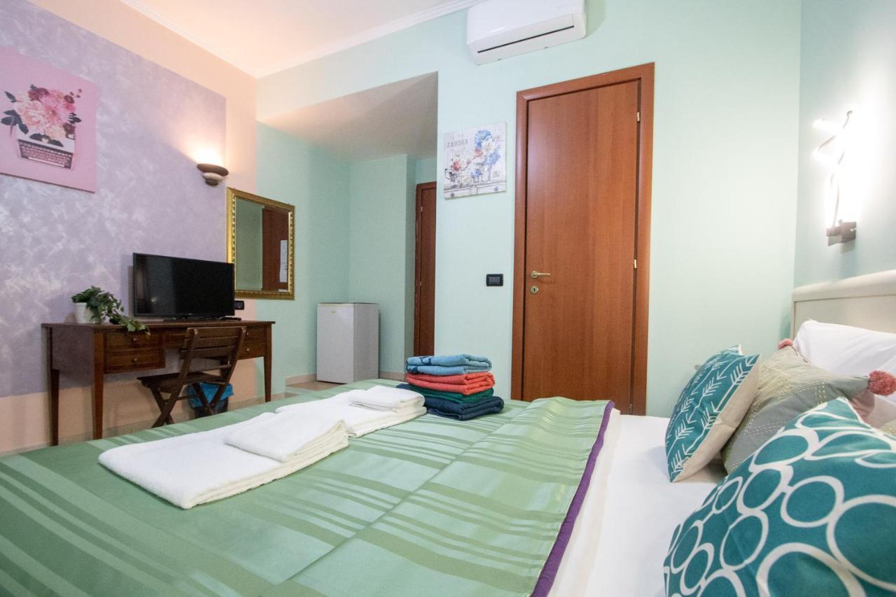 B&B Colorful Suite Yard Roma Dış mekan fotoğraf