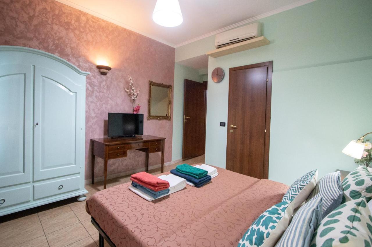 B&B Colorful Suite Yard Roma Dış mekan fotoğraf