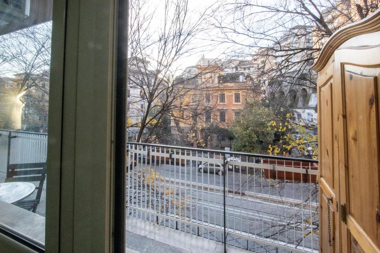 B&B Colorful Suite Yard Roma Dış mekan fotoğraf