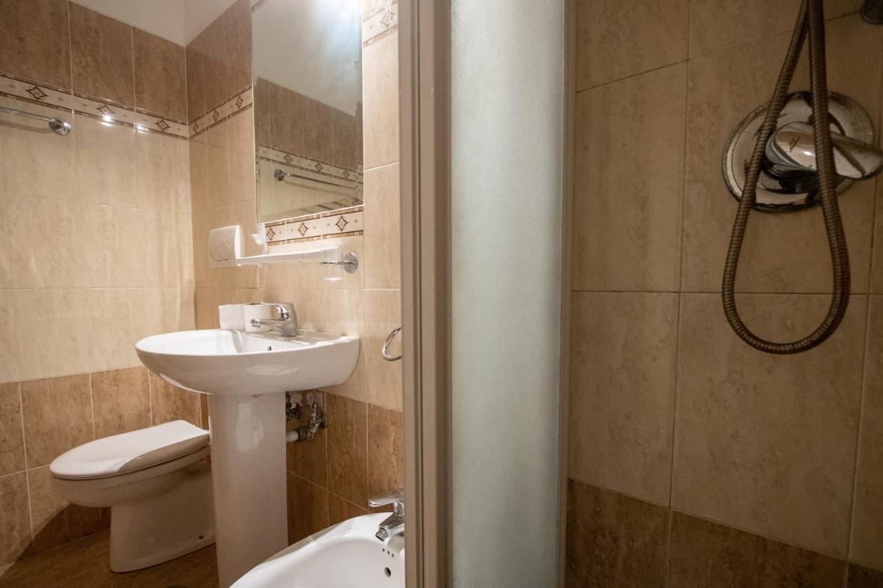 B&B Colorful Suite Yard Roma Dış mekan fotoğraf